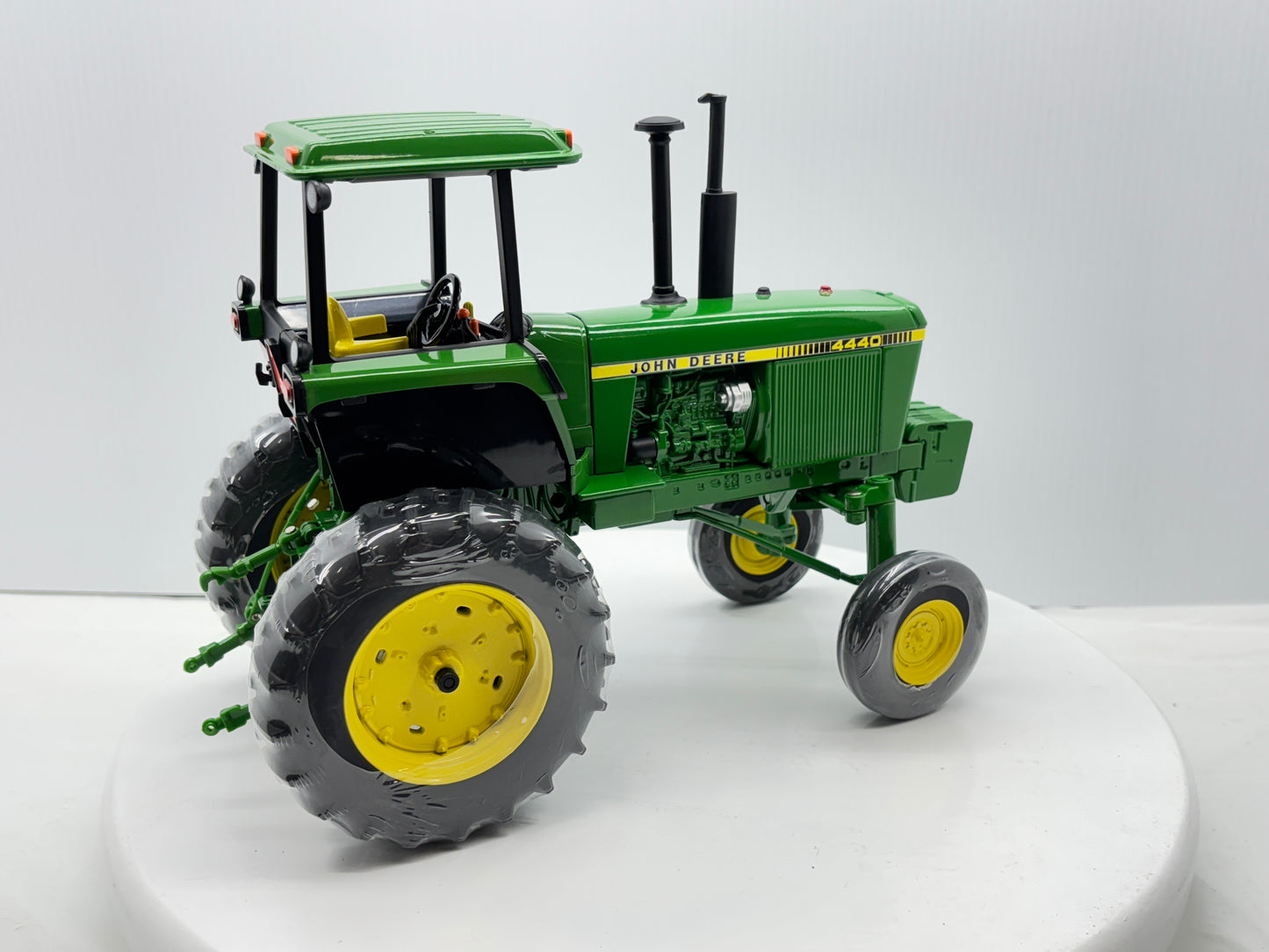 1/16 John Deere 4440 Hi-Crop