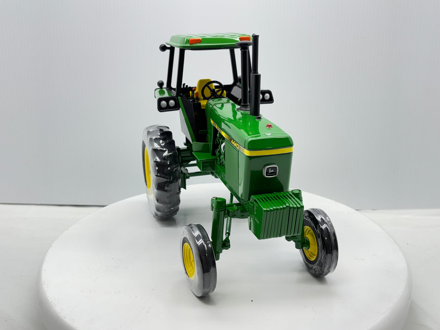 1/16 John Deere 4440 Hi-Crop
