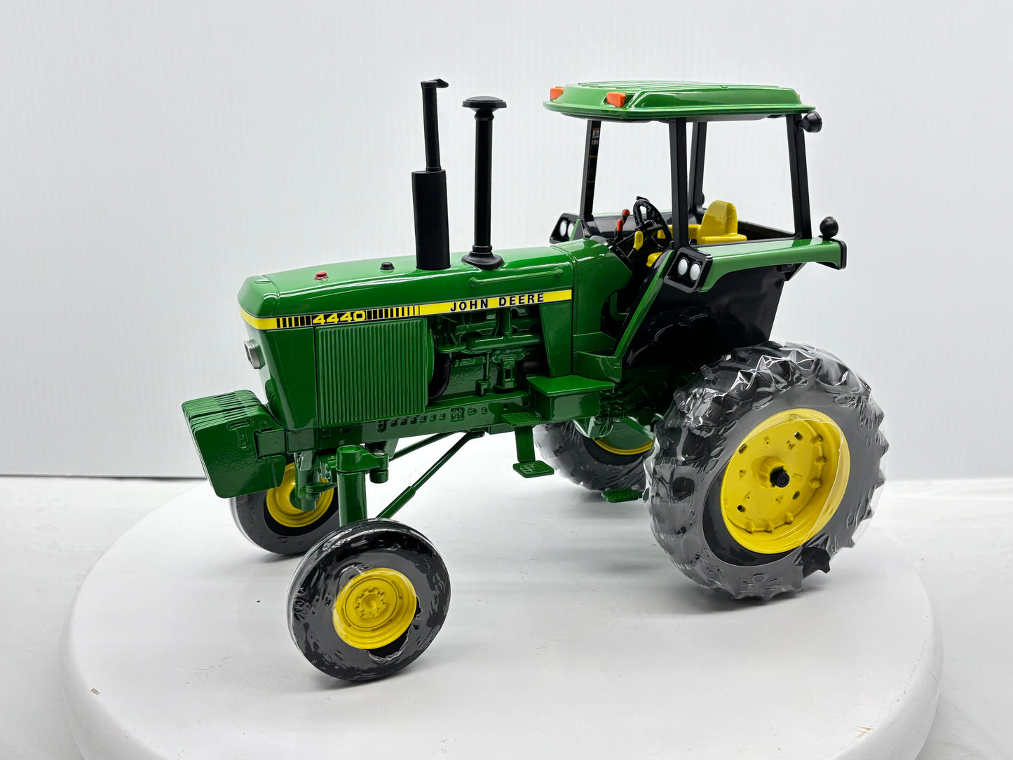 1/16 John Deere 4440 Hi-Crop