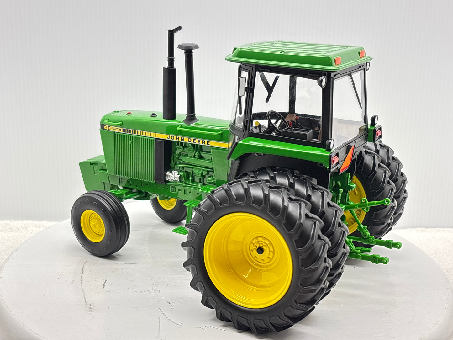 1/16 John Deere 4450 2wd Prestige
