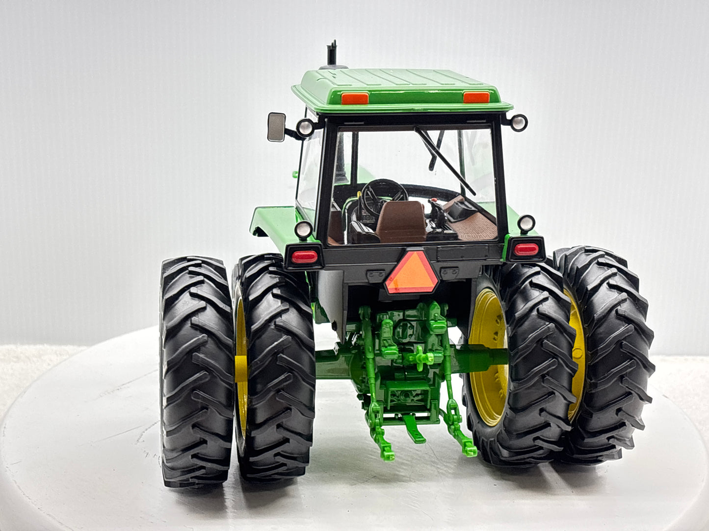 1/16 John Deere 4450 2wd Prestige