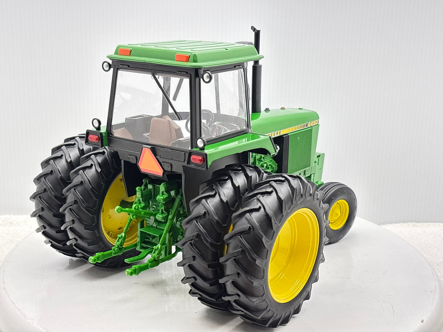 1/16 John Deere 4450 2wd Prestige