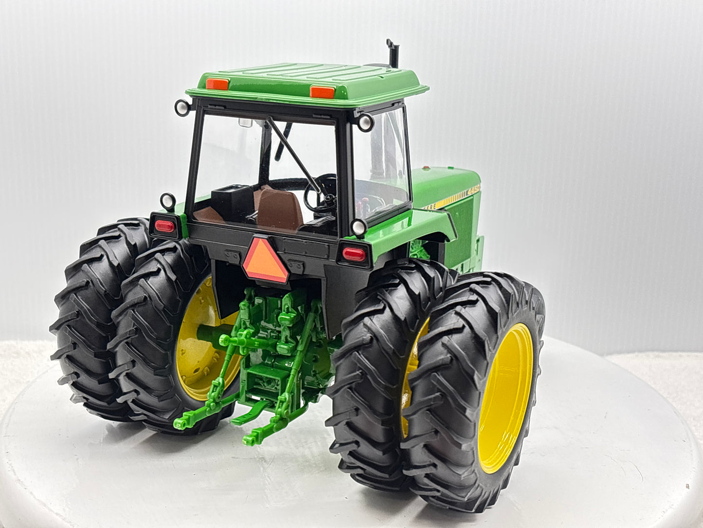 1/16 John Deere 4450 2wd Prestige