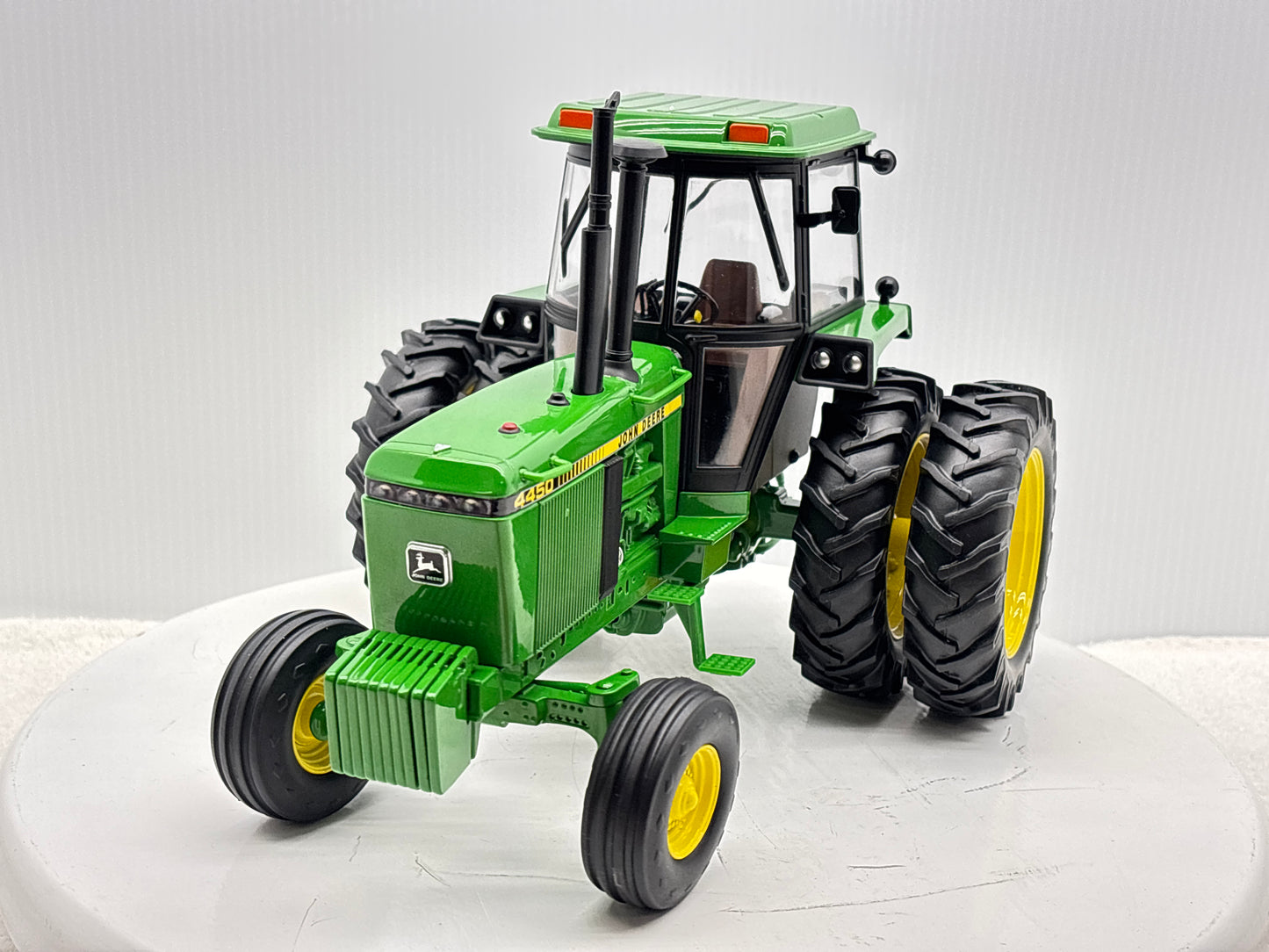 1/16 John Deere 4450 2wd Prestige