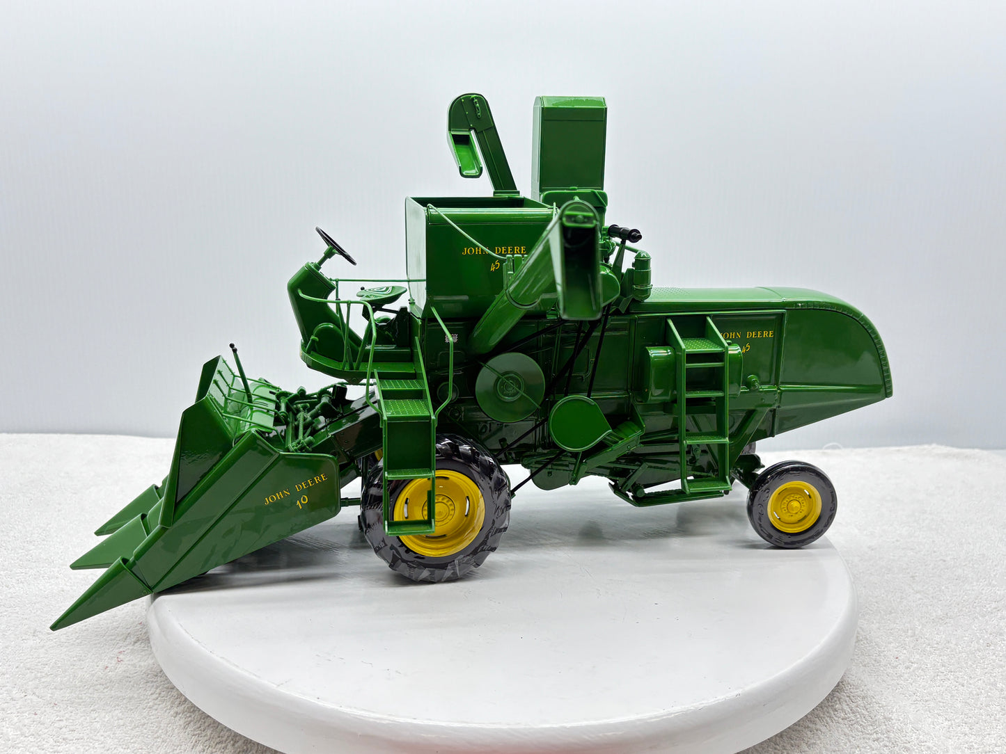 1/16 John Deere 45 Prestige