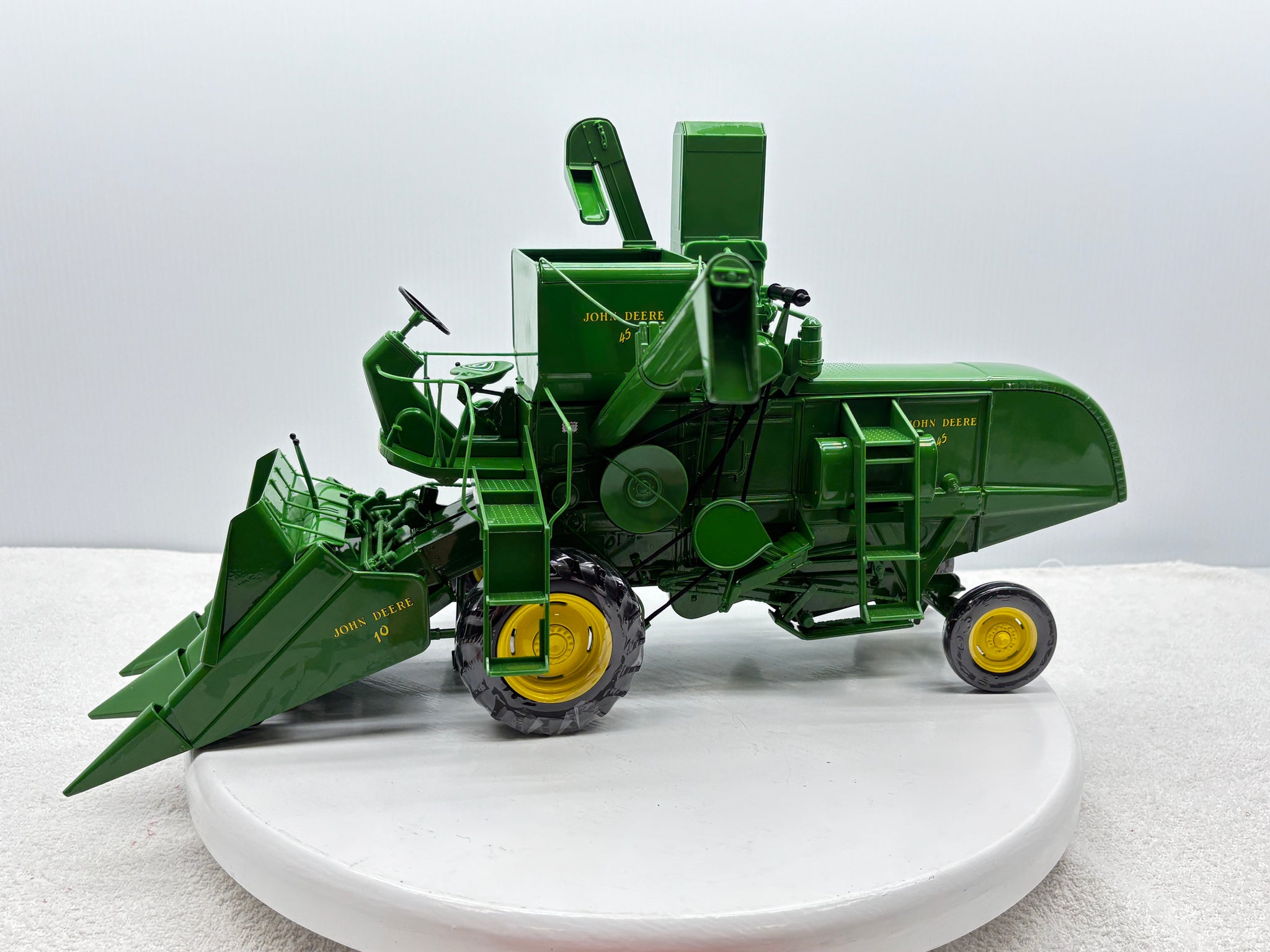 1/16 John Deere 45 Prestige