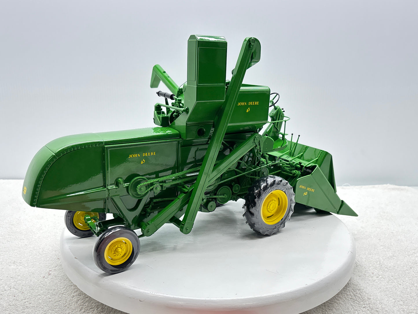 1/16 John Deere 45 Prestige