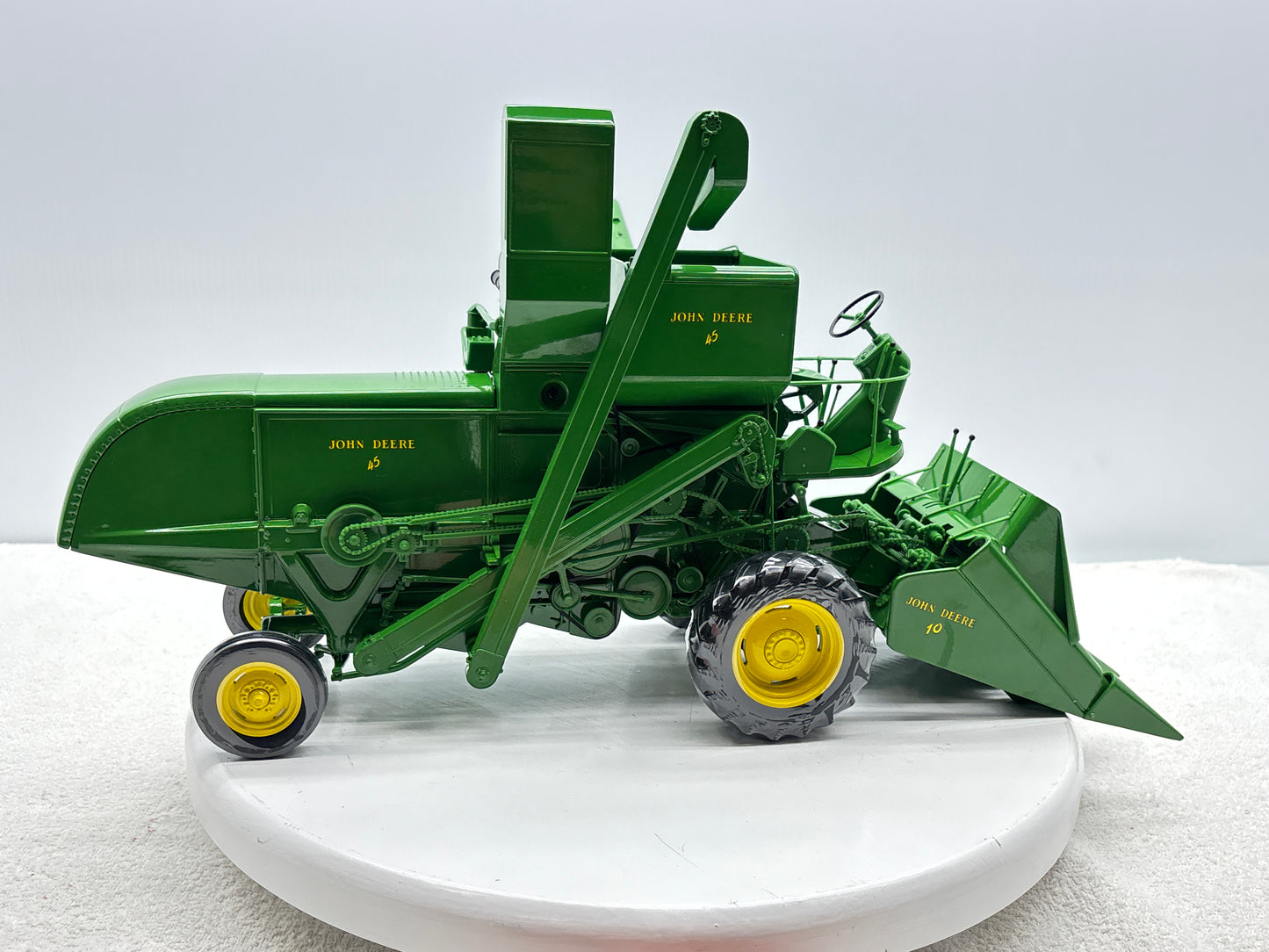 1/16 John Deere 45 Prestige