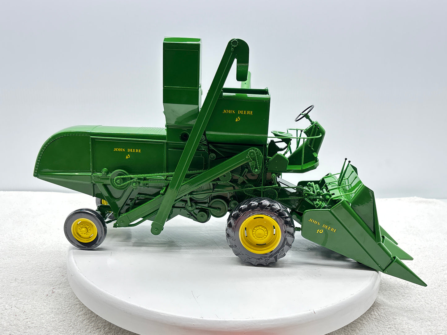 1/16 John Deere 45 Prestige
