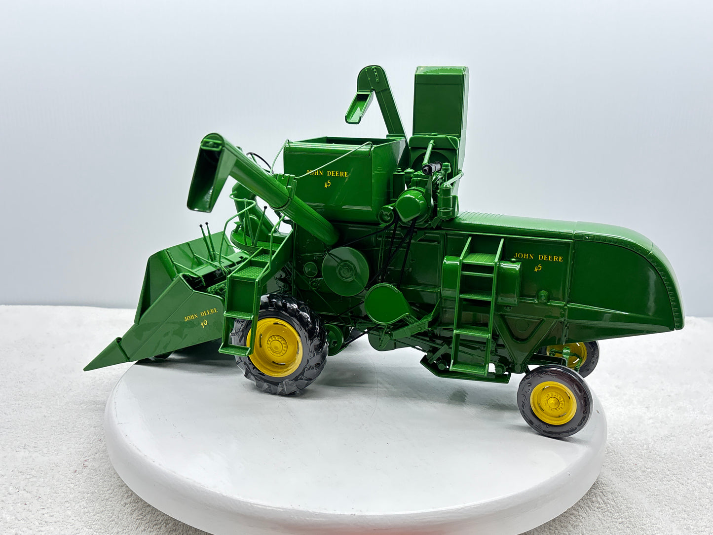 1/16 John Deere 45 Prestige