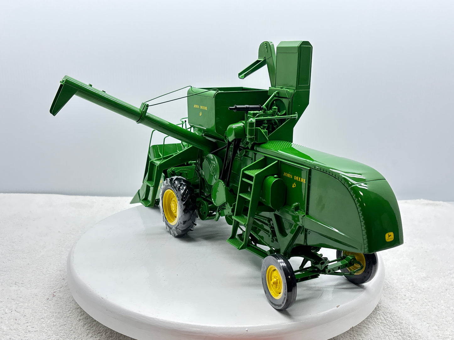 1/16 John Deere 45 Prestige