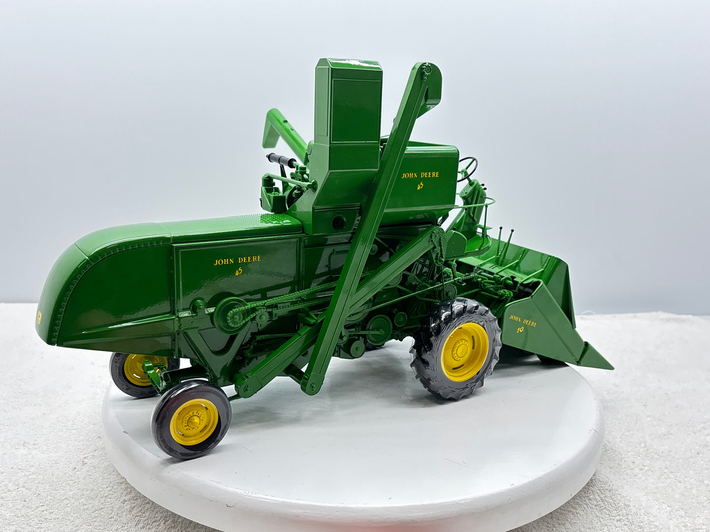 1/16 John Deere 45 Prestige