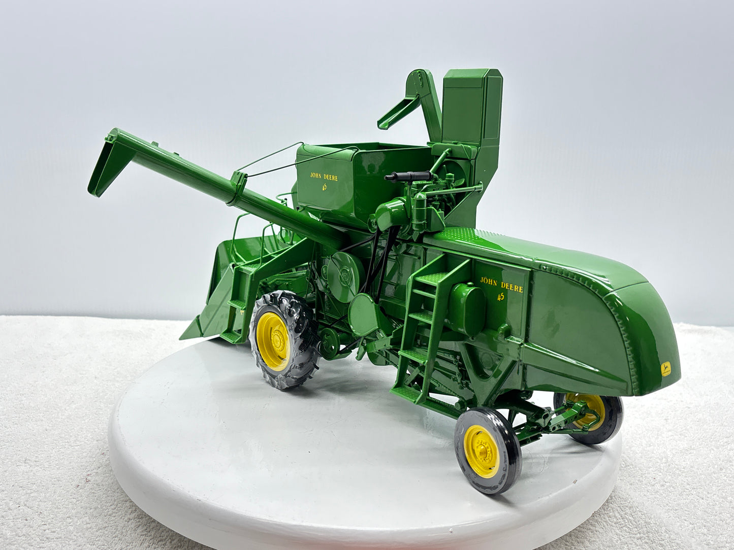 1/16 John Deere 45 Prestige