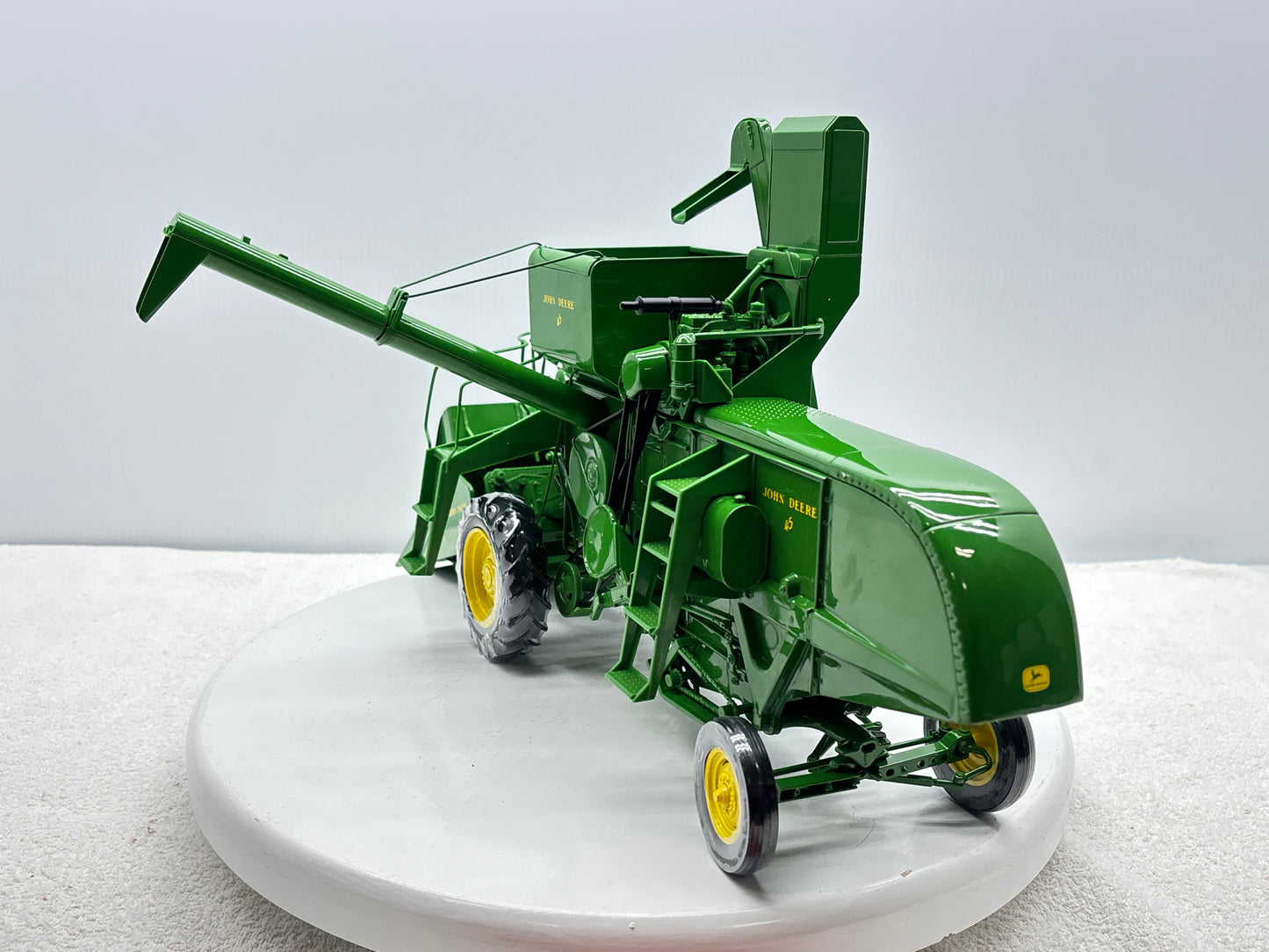 1/16 John Deere 45 Prestige