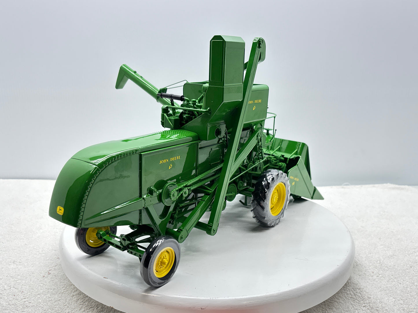 1/16 John Deere 45 Prestige