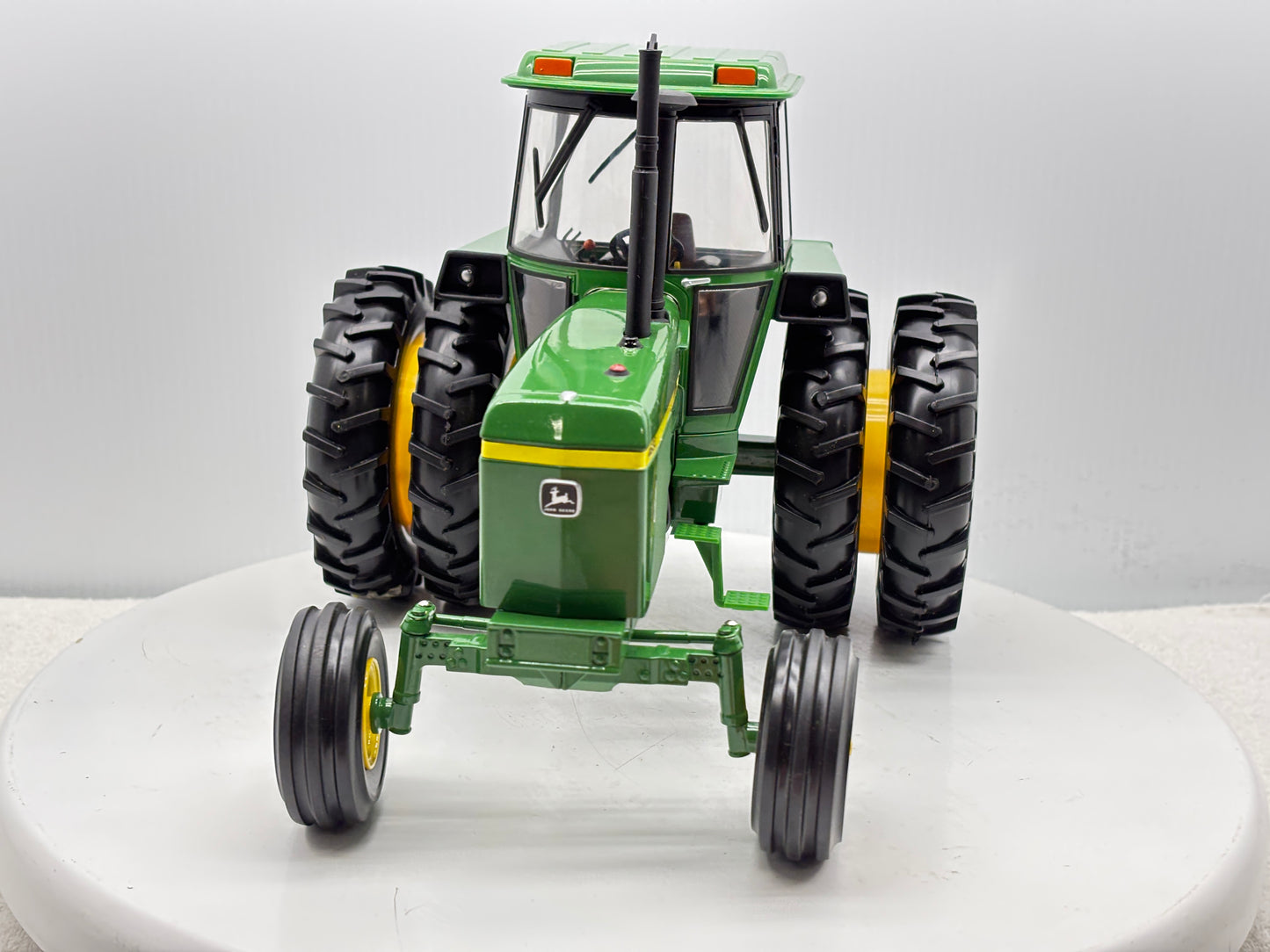 1/16 John Deere 4630