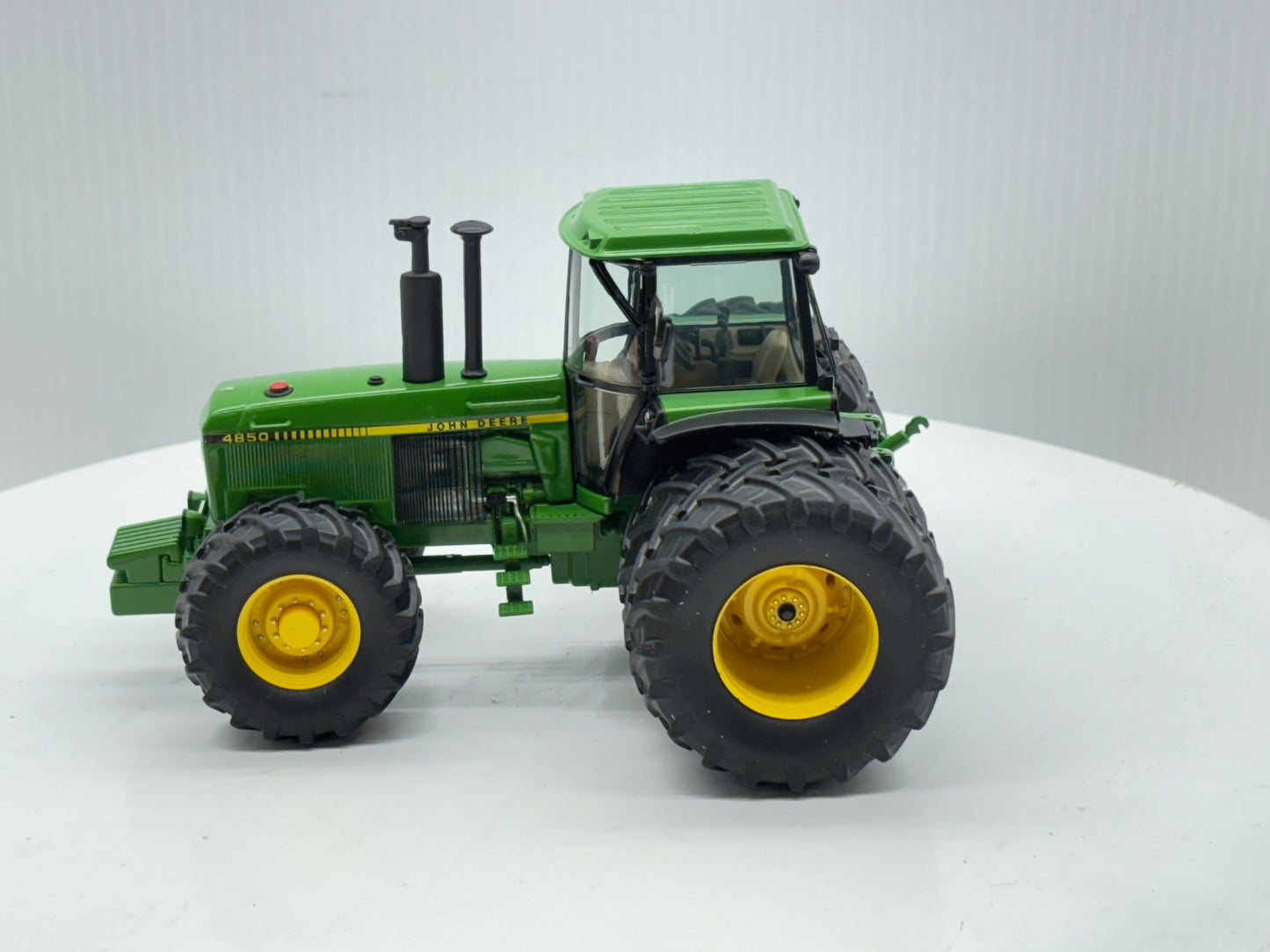 1/32 John Deere 4850