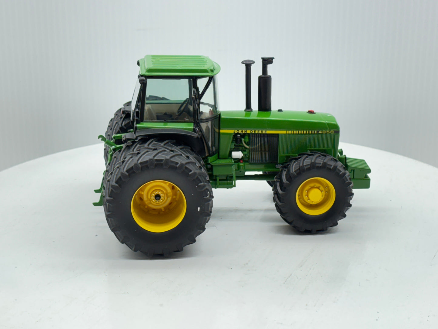 1/32 John Deere 4850