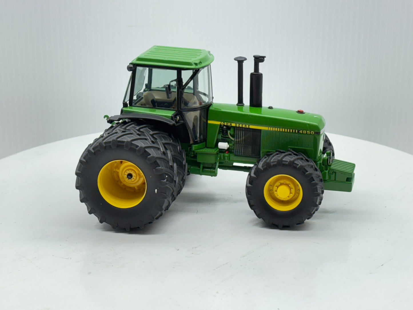1/32 John Deere 4850
