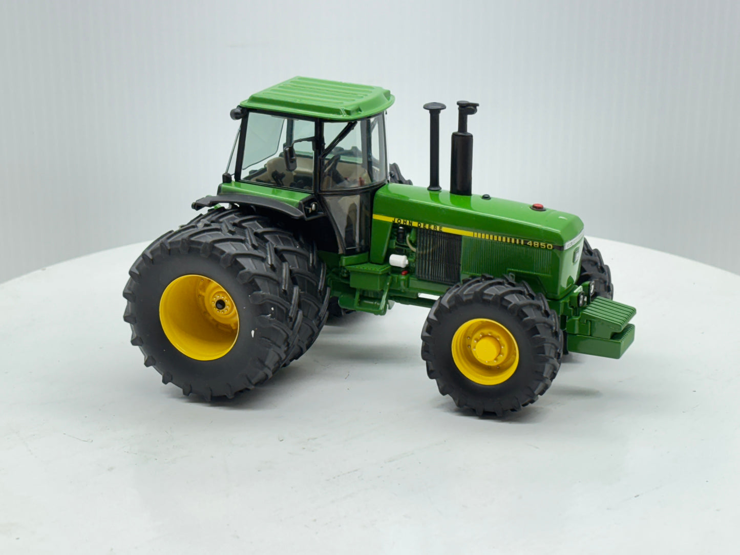 1/32 John Deere 4850