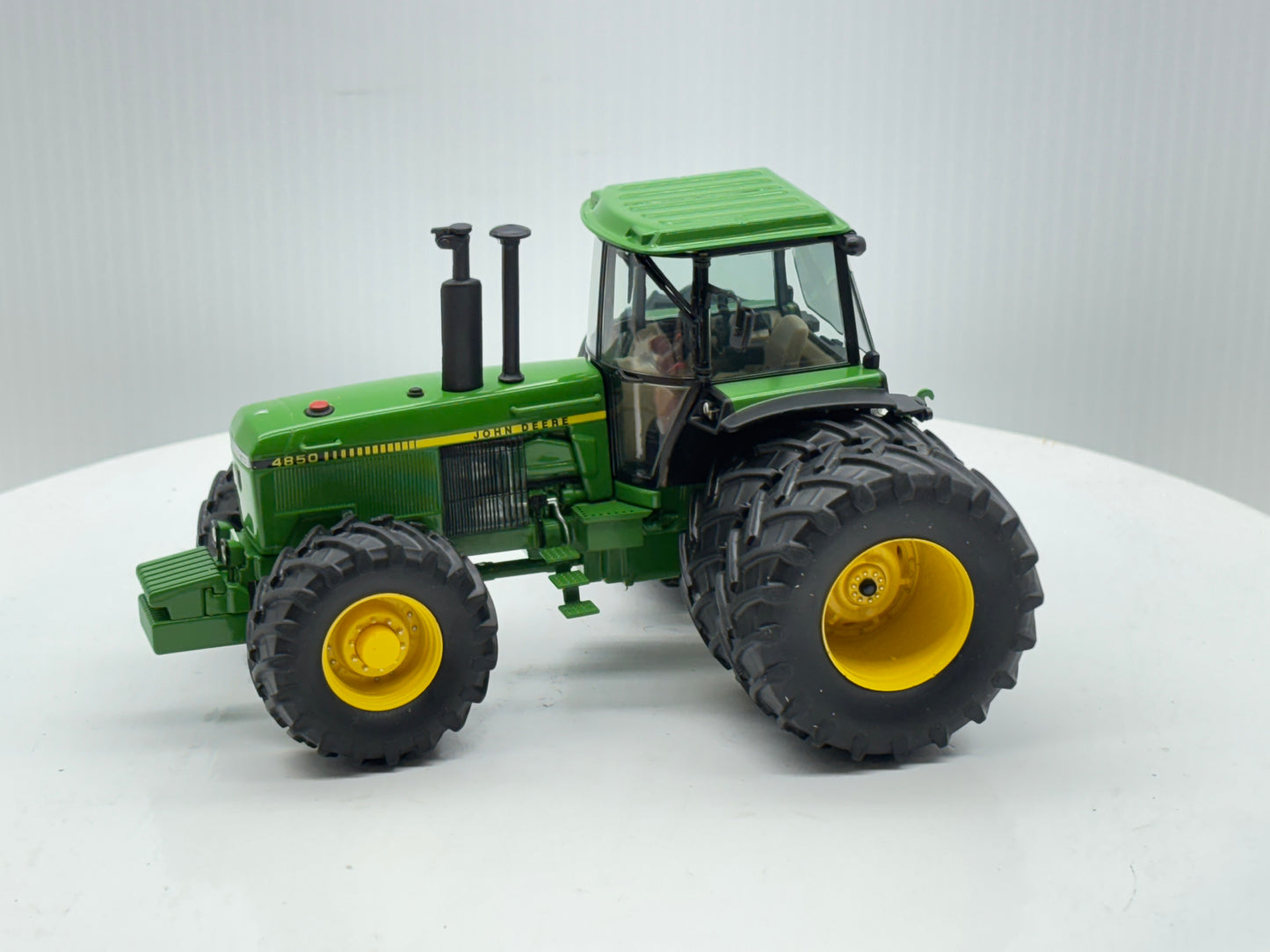 1/32 John Deere 4850
