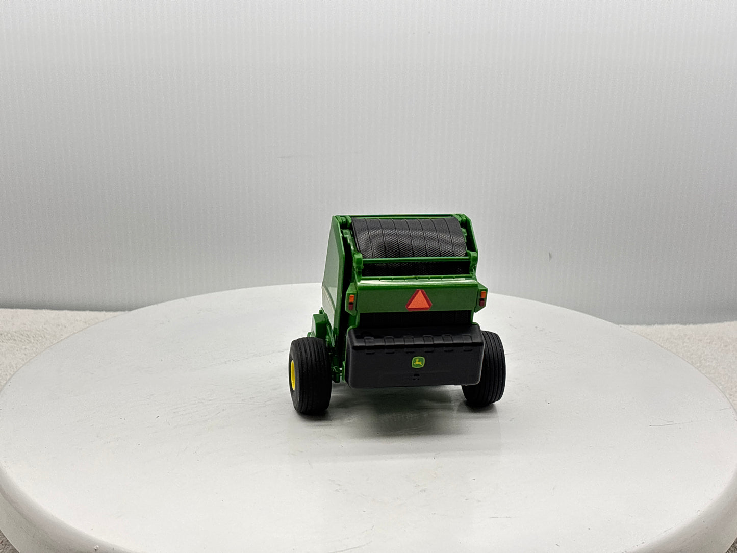 1/16 John Deere 560R Round Baler