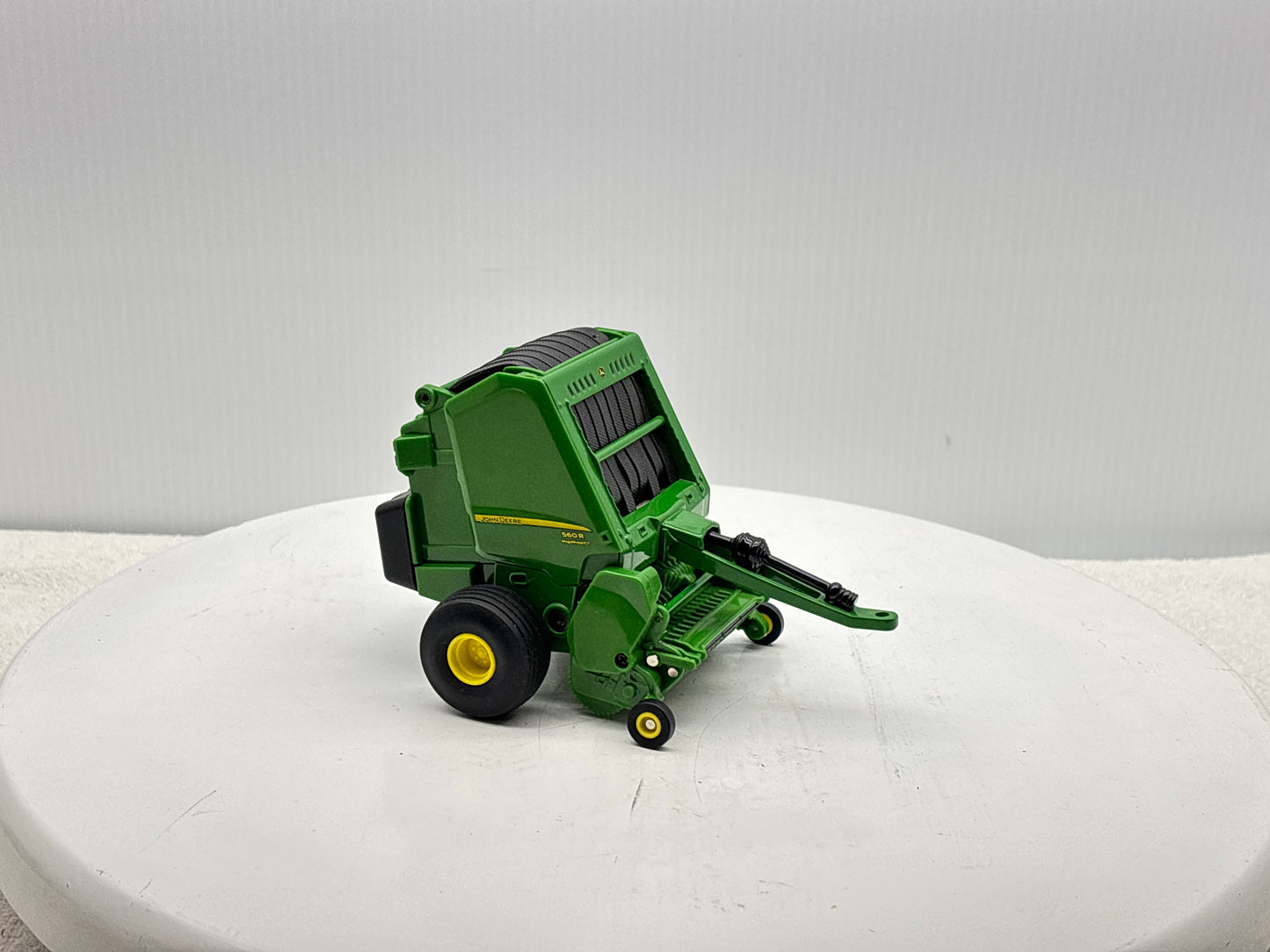1/16 John Deere 560R Round Baler