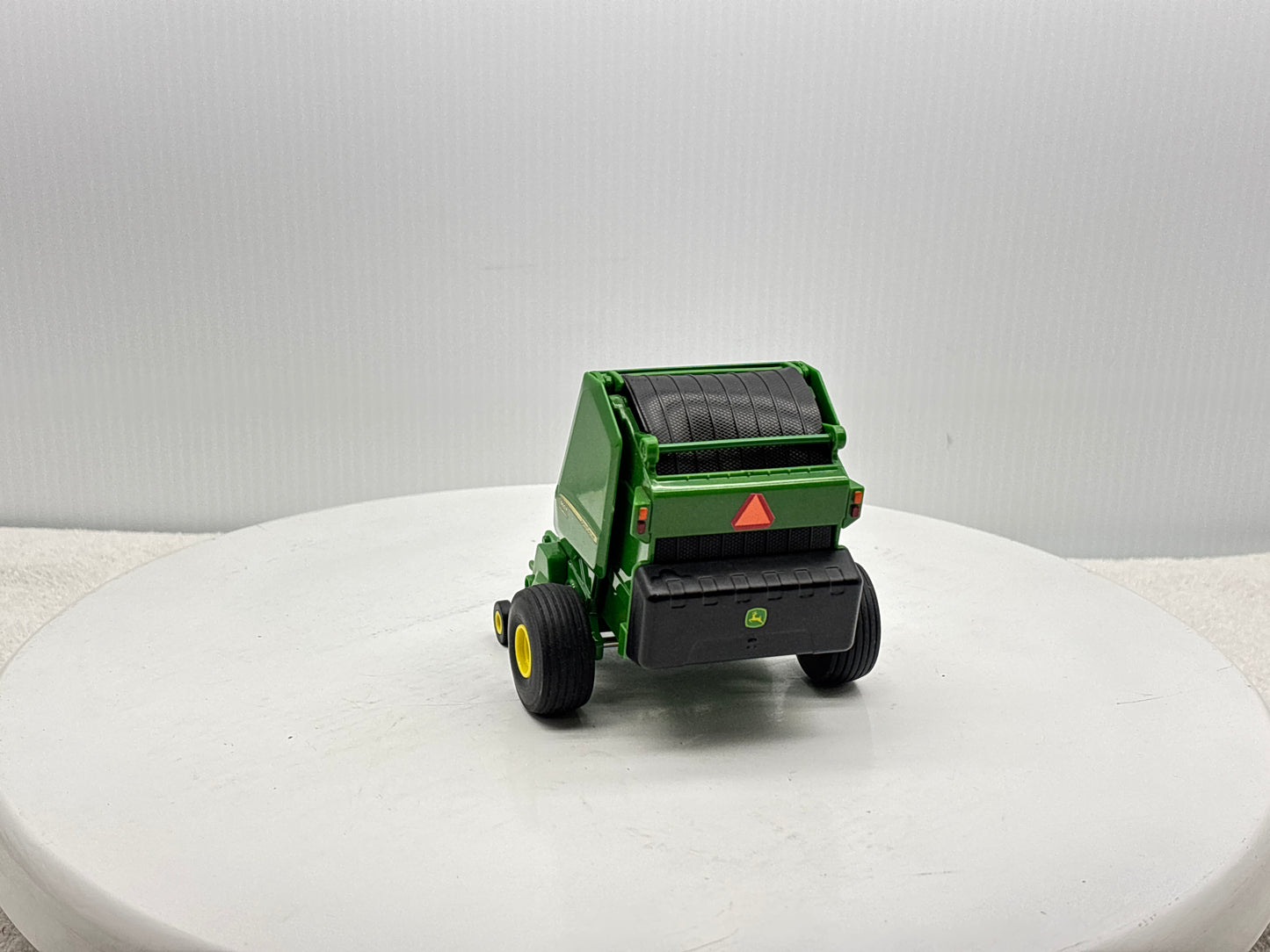 1/16 John Deere 560R Round Baler