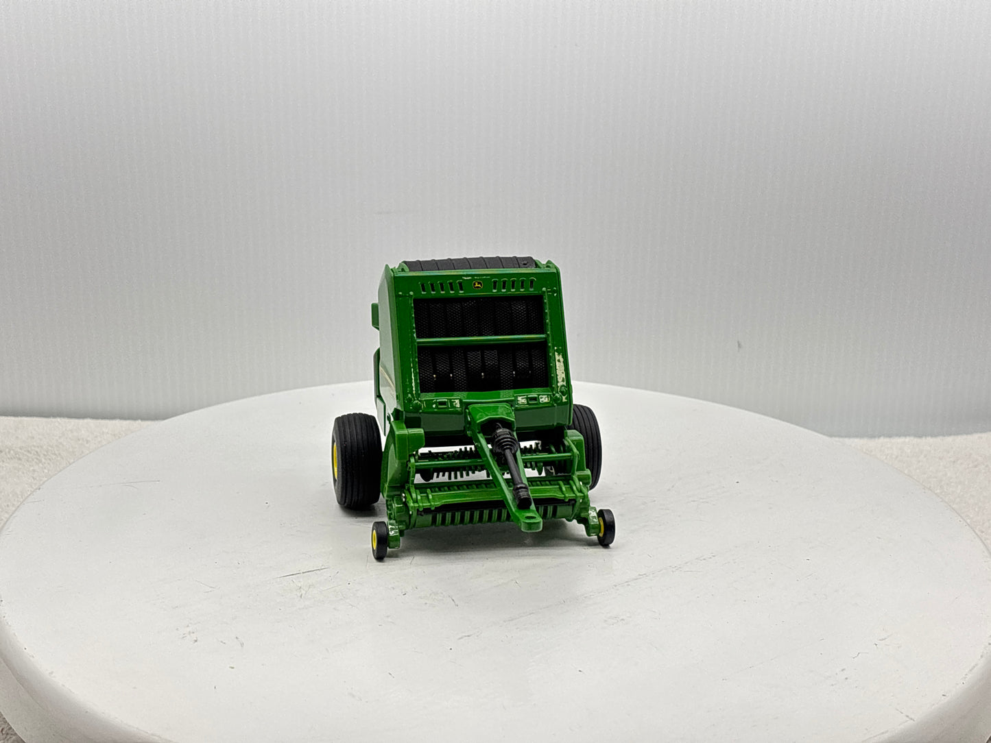 1/16 John Deere 560R Round Baler