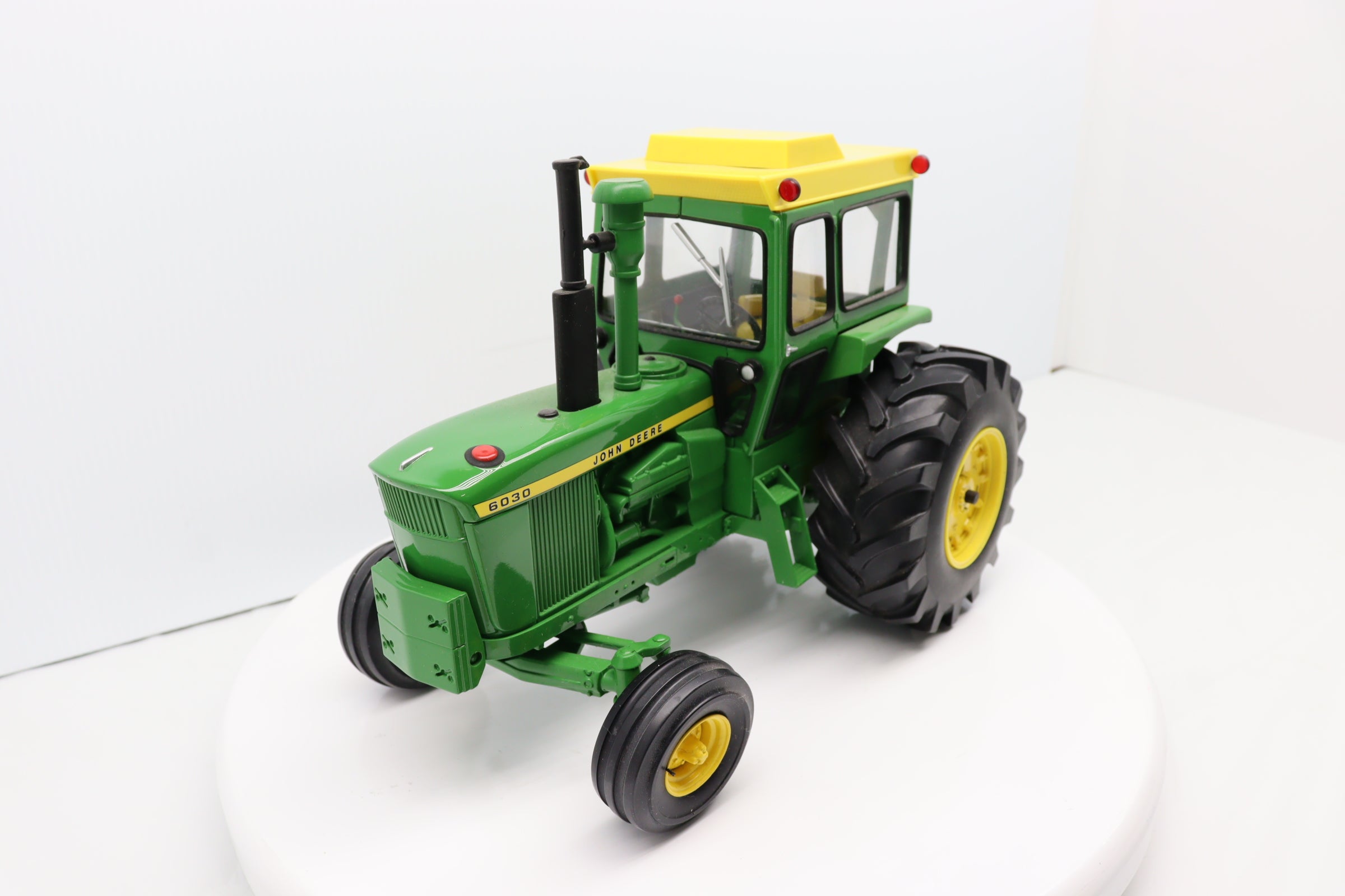 1/16 John Deere 6030