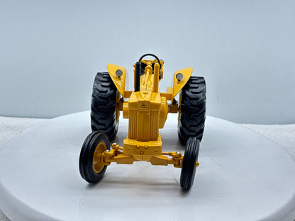 1/16 John Deere 620 Industrial