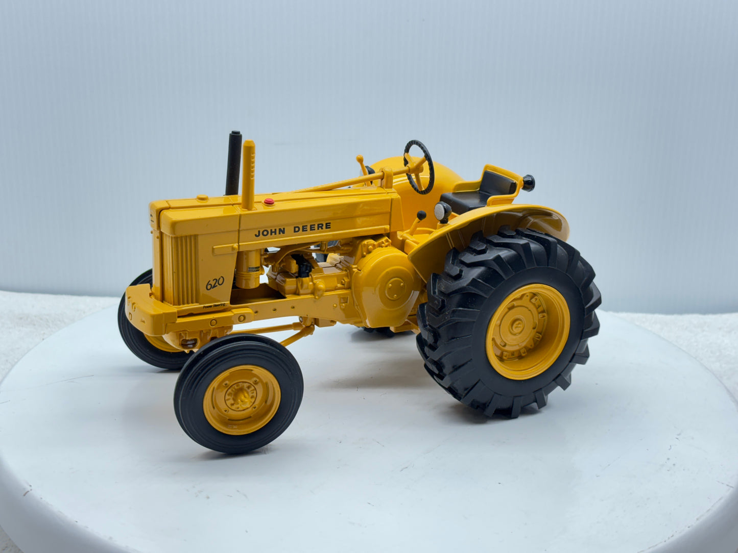 1/16 John Deere 620 Industrial