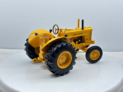 1/16 John Deere 620 Industrial