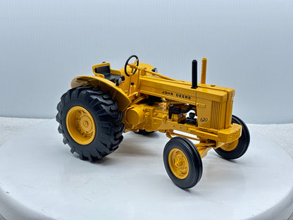 1/16 John Deere 620 Industrial