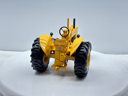 1/16 John Deere 620 Industrial