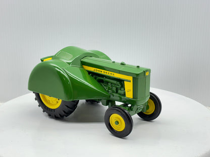 1/16 John Deere 620 Orchard Tractor