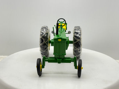 1/16 John Deere 620 Row Crop