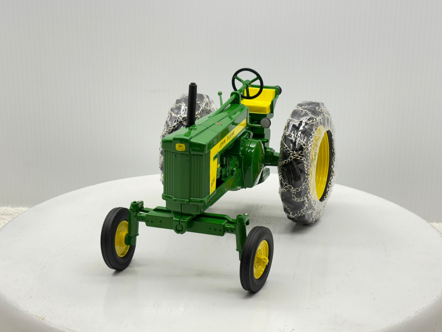 1/16 John Deere 620 Row Crop