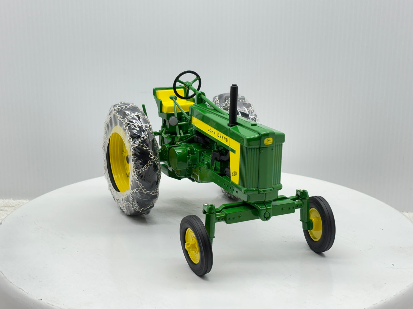 1/16 John Deere 620 Row Crop