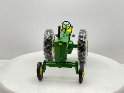 1/16 John Deere 620 Row Crop