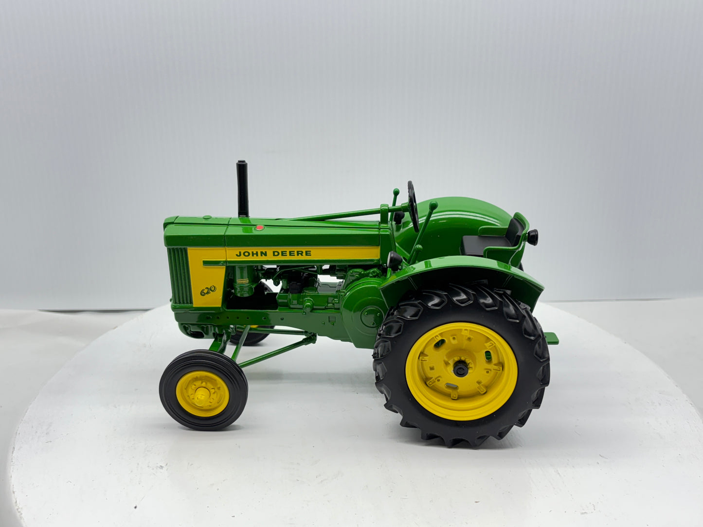 1/16 John Deere 620 SFTS