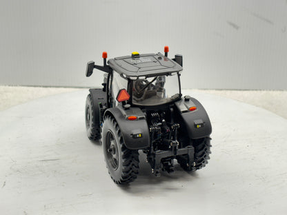 1/32 John Deere 6R 155 Charcoal