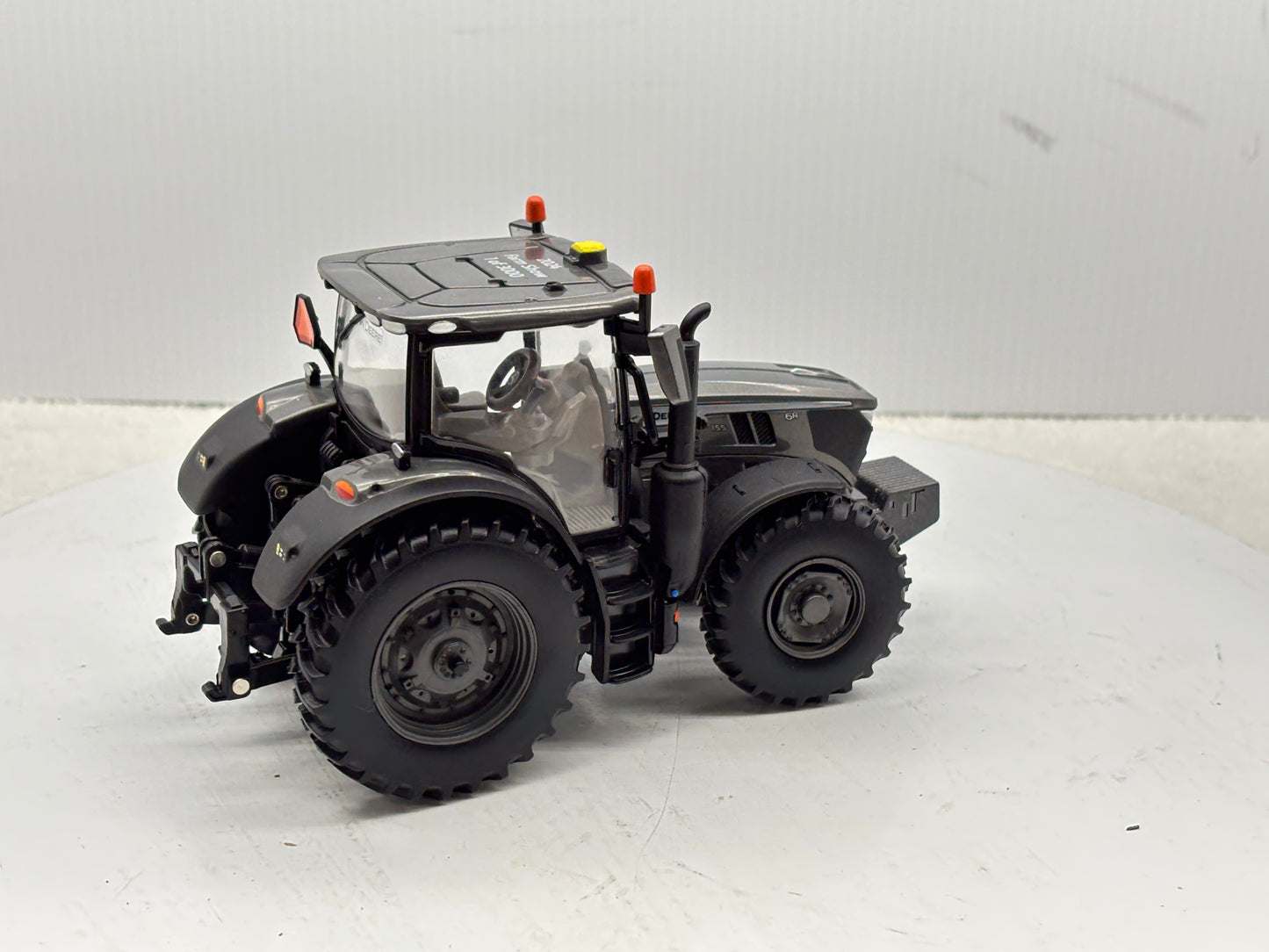 1/32 John Deere 6R 155 Charcoal