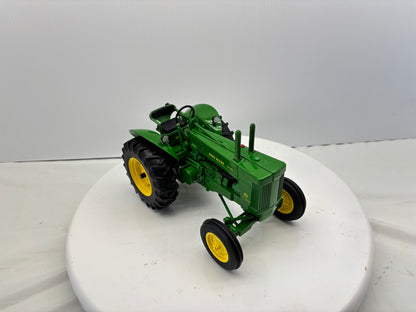 1/16 John Deere 70 Prestige