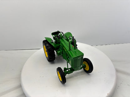 1/16 John Deere 70 Prestige
