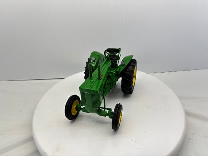 1/16 John Deere 70 Prestige