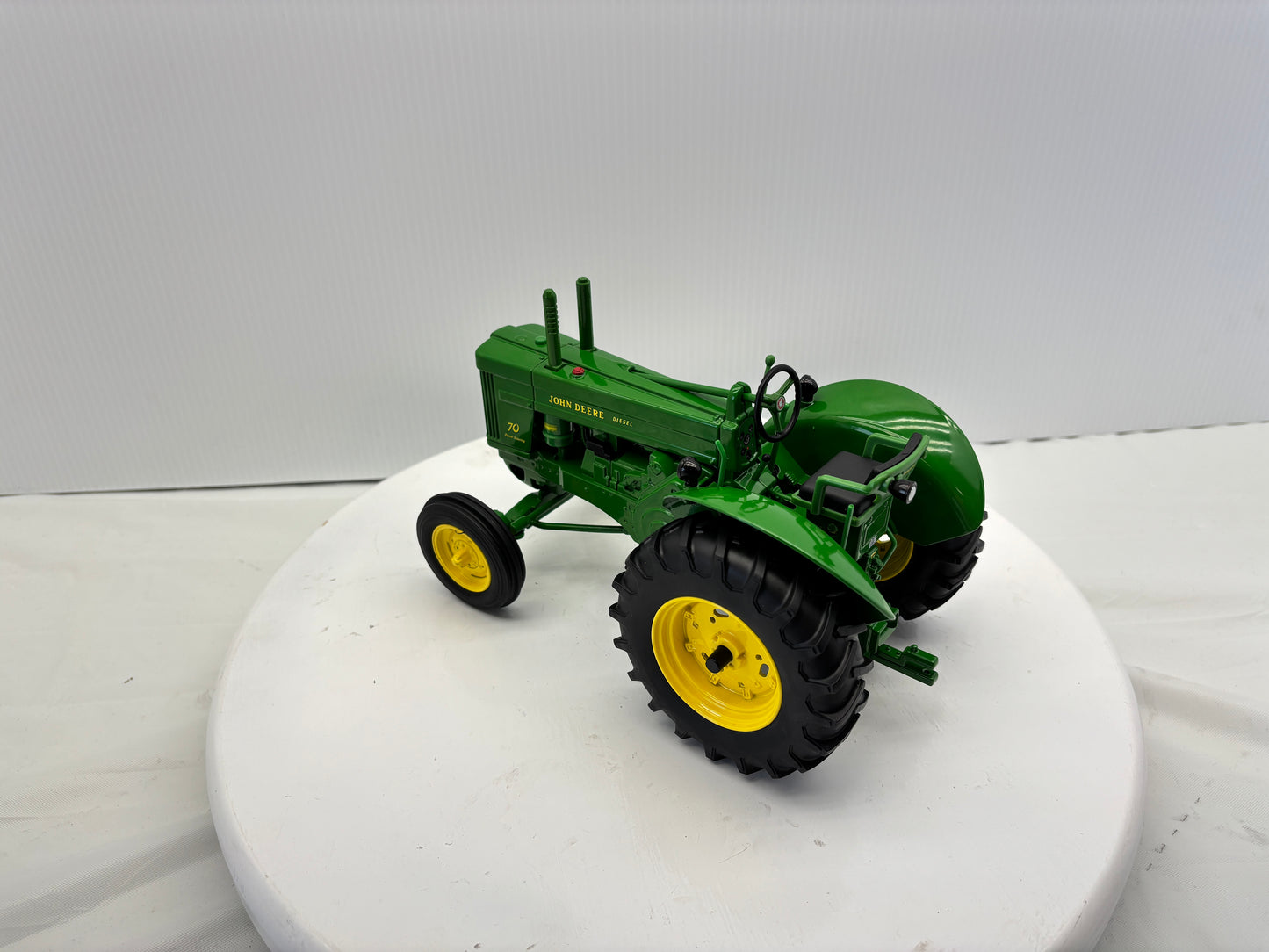 1/16 John Deere 70 Prestige
