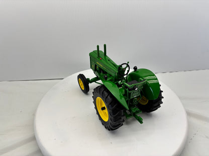 1/16 John Deere 70 Prestige