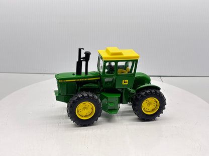 1/32 John Deere 7520
