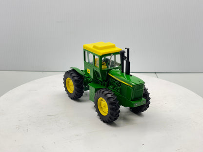 1/32 John Deere 7520